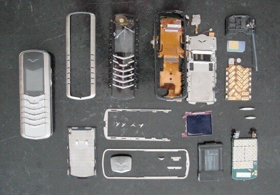 Телефоны Верту: когда может потребоваться их ремонт?